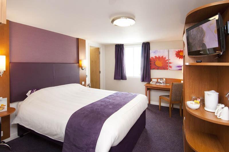Premier Inn Maidstone Wateringbury Екстер'єр фото